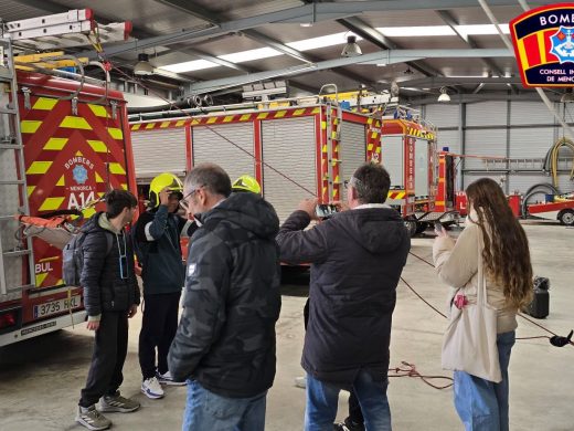 (Fotos) Los Bomberos de Menorca abren su parque a la Coordinadora de Personas con Discapacidad