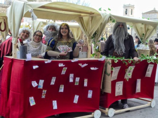 (Fotos) Ciutadella revive la Edad Media con una multitudinaria rúa