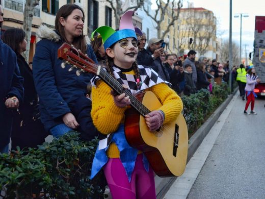 (Fotos) Ciutadella revive la Edad Media con una multitudinaria rúa