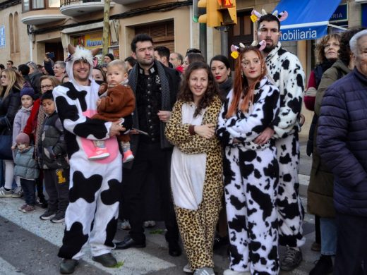 (Fotos) Ciutadella revive la Edad Media con una multitudinaria rúa