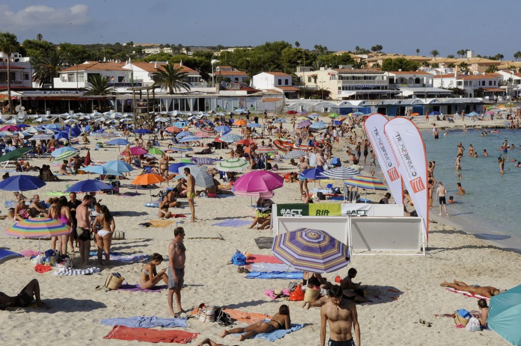 Playas abarrotadas.