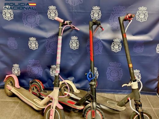 (Fotos) Dos detenidos en Ciutadella tras cometer más de 10 robos en viviendas de Cala en Blanes