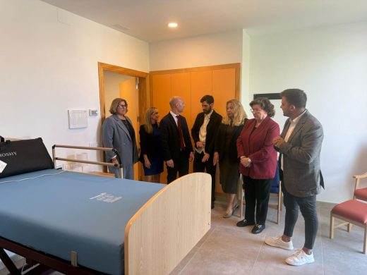 (Fotos) Sant Lluís inaugura la ampliación de su residencia