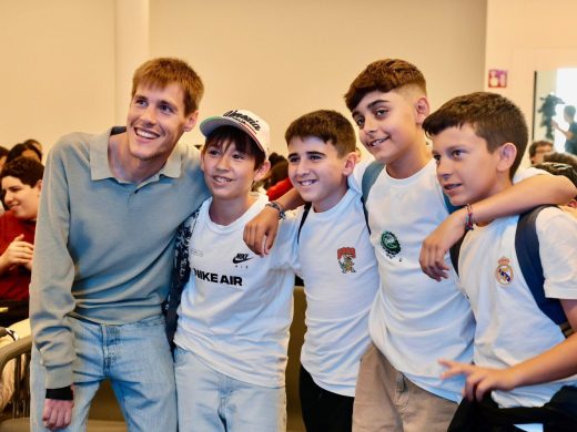 (Fotos) Victory: la historia de Nil Riudavets llega a los más jóvenes