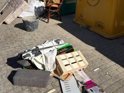 (Fotos) Ciutadella intensifica los controles contra el mal uso de los contenedores