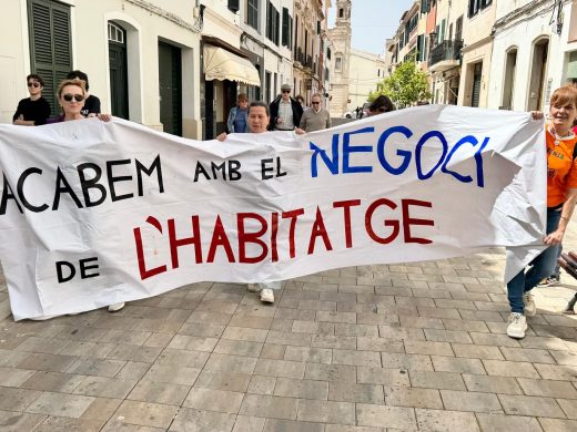 (Fotos) Los sindicatos salen a la calle para proteger lo conquistado y ganar futuro