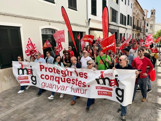 (Fotos) Los sindicatos salen a la calle para proteger lo conquistado y ganar futuro
