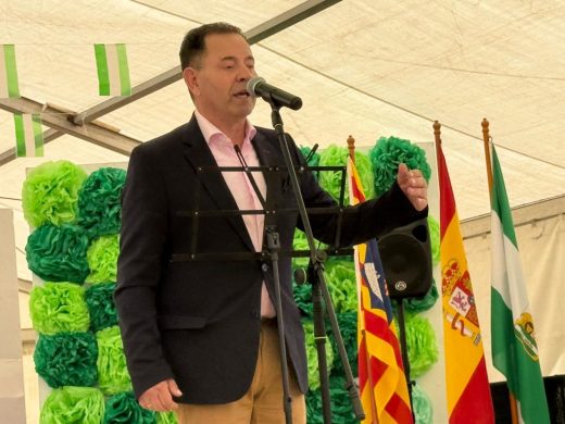 (Fotos) Se inaugura el real de la Feria de Abril en Es Castell