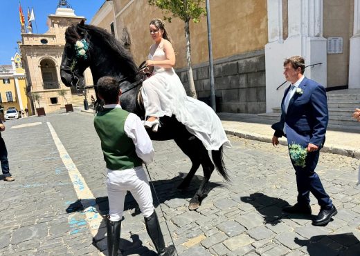 Y la novia botó.
