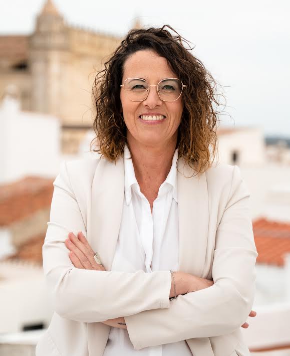 Isa Allès.