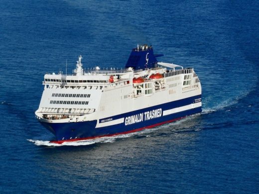 Ferry Ciudad de Barcelona.