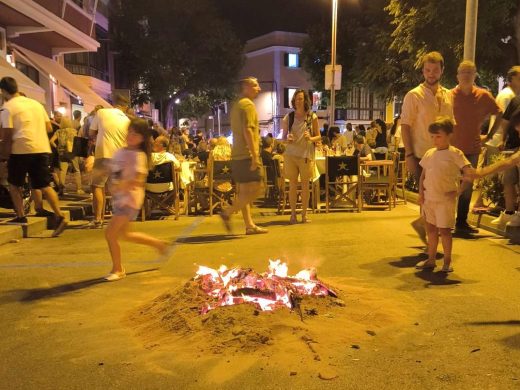(Fotos) Los ‘festers’ incendian Ciutadella en la previa de Sant Joan