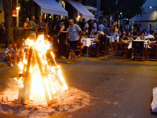 (Fotos) Los ‘festers’ incendian Ciutadella en la previa de Sant Joan