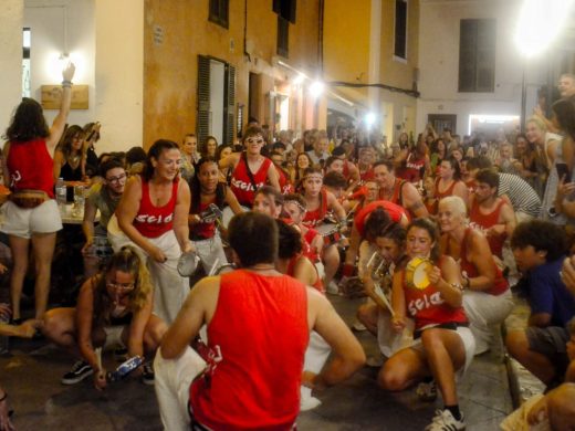 (Fotos) Los ‘festers’ incendian Ciutadella en la previa de Sant Joan