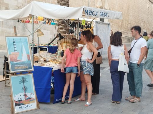(Fotos) Maó inicia las ‘Nits de música al carrer’