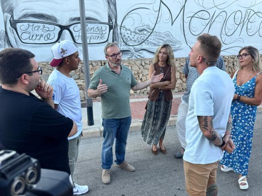 (Fotos) El mural que cuenta la historia de Es Castell